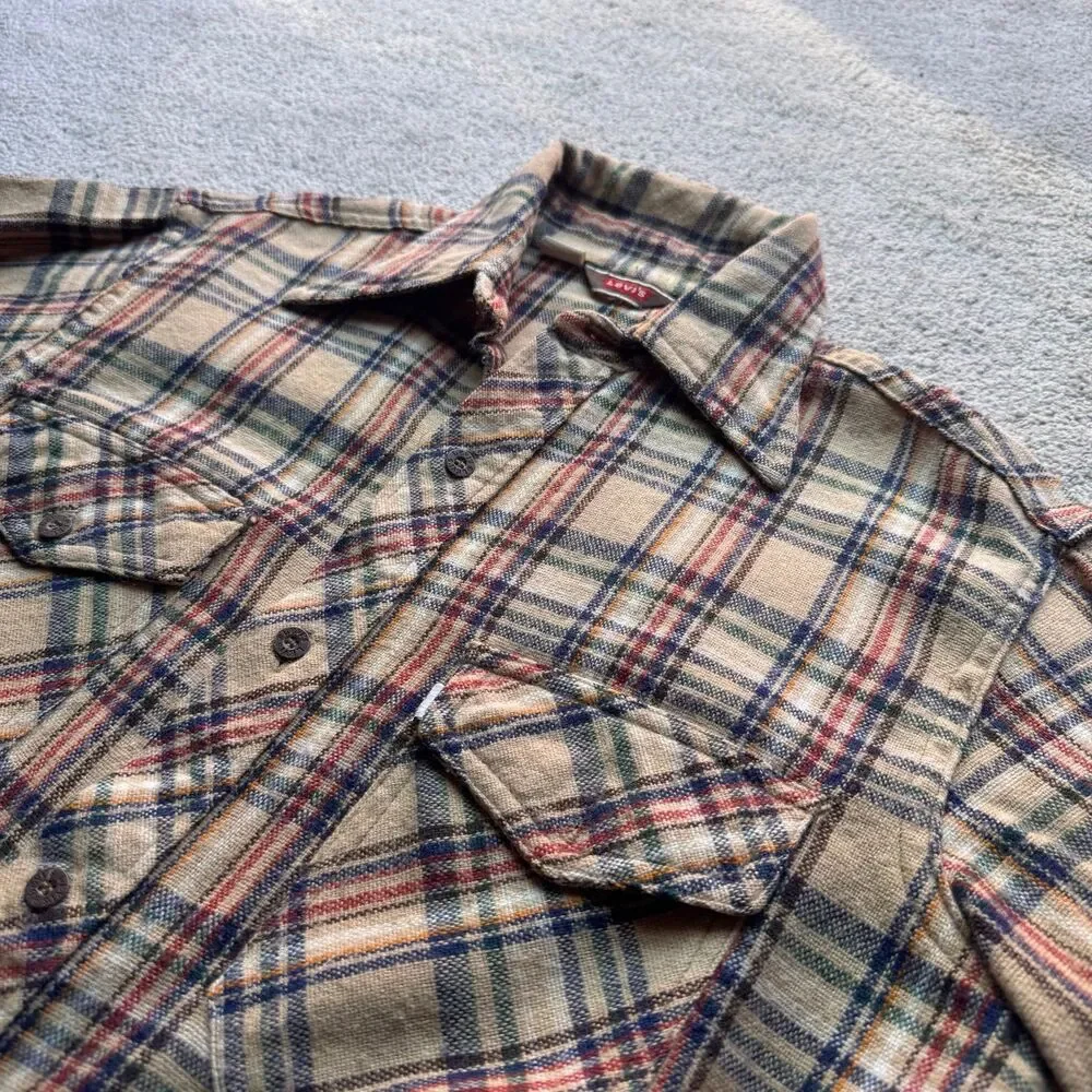 Vintage 70s Made In USA Levi’s Multicolor Plaid Flannel Button Front Shirt